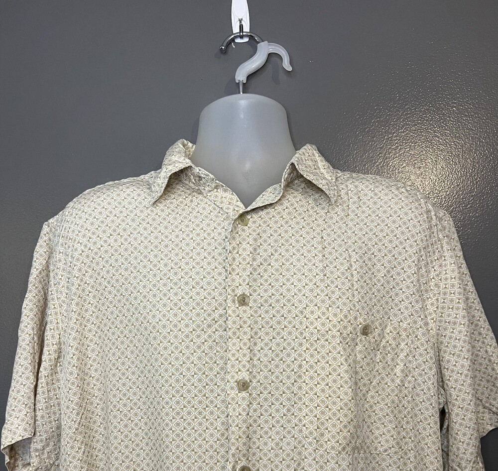 Claiborne Shirt Mens 2XL Beige Geometric Print Short Sleeve Button Up Casual